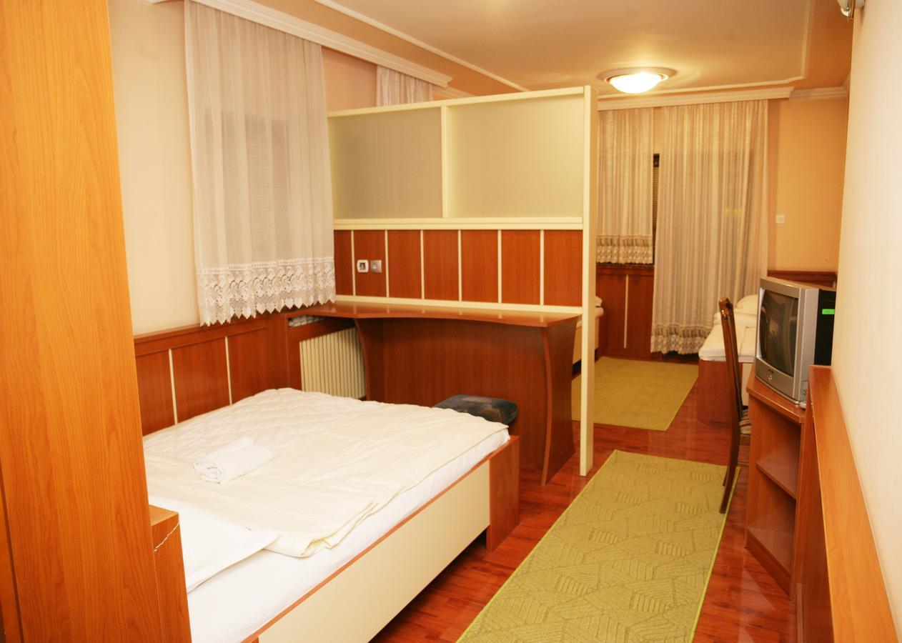 Motel Nana Banja Luka Exterior foto